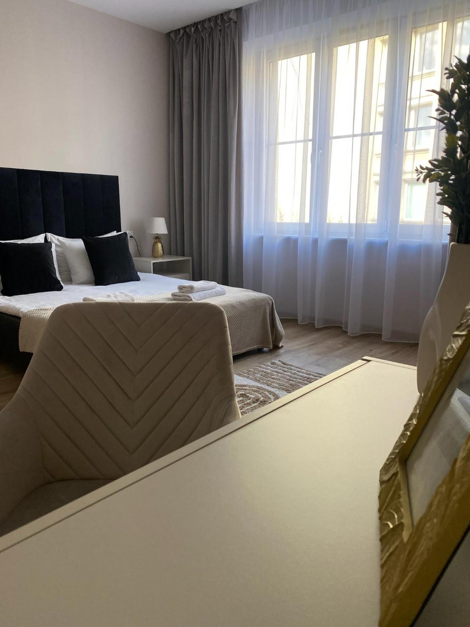 Leo Apartments Old Town Krasków Εξωτερικό φωτογραφία