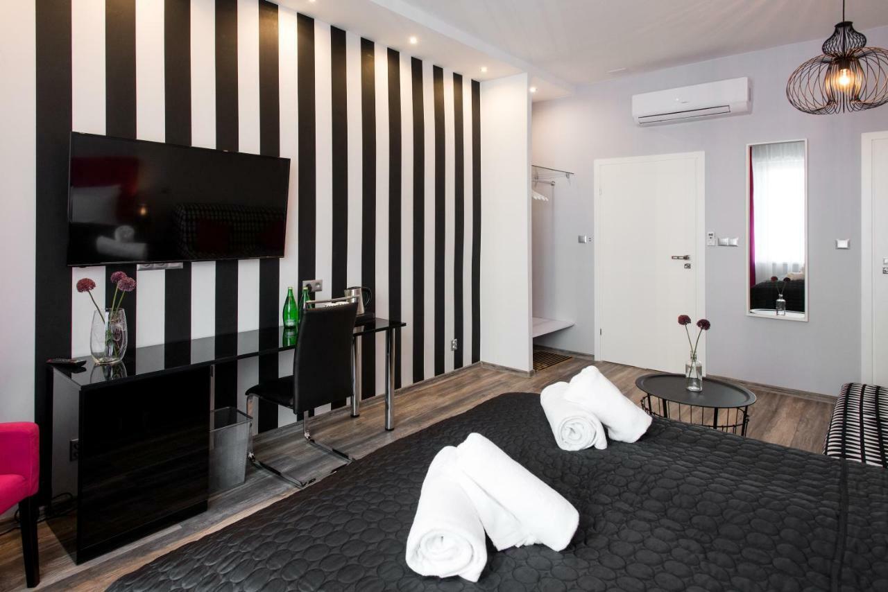 Leo Apartments Old Town Krasków Εξωτερικό φωτογραφία